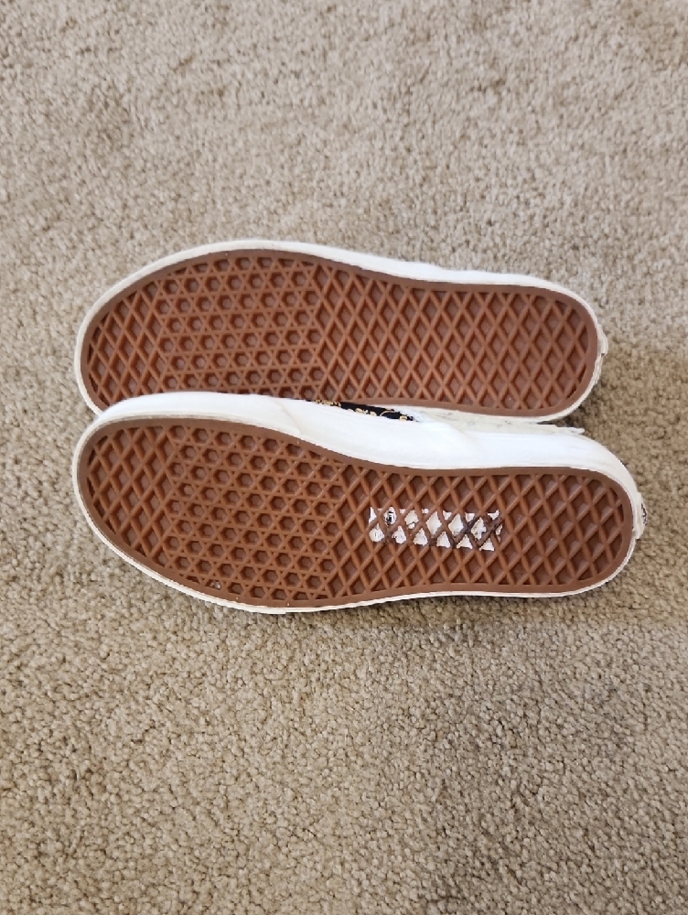 Vans Slip-On Patchwork Floral Sneakers - 9 - Picture 5 of 7